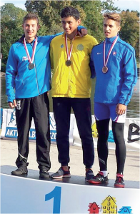 Zilizi Richárd révén a C1- 500 m bronzérme is Komáromba jött.
